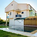 Ciello Suites Hotel